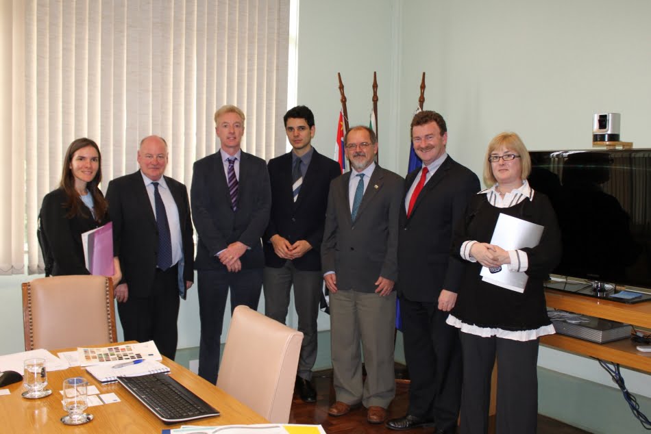 Oportunidade de intercâmbio 1 Comitiva da Irlanda foi recebida pela diretoria do IPT