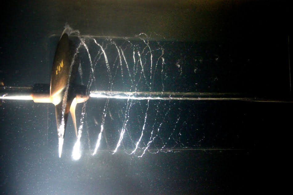Laboratório de Engenharia Naval e Oceânica - Naval 4 1188 maior