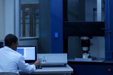 Gerador hidráulico de força com capacidade nominal de 30 tf