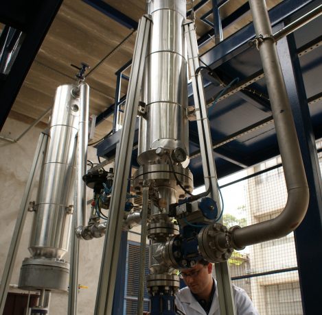 Equipamento foi dimensionado para tornar viável um processo em escala-piloto