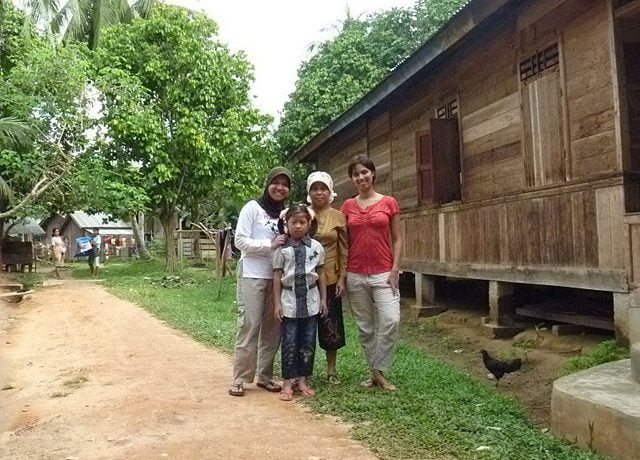 A coleta de dados foi feita em cinco vilarejos localizados no distrito de Jambi, na ilha de Sumatra