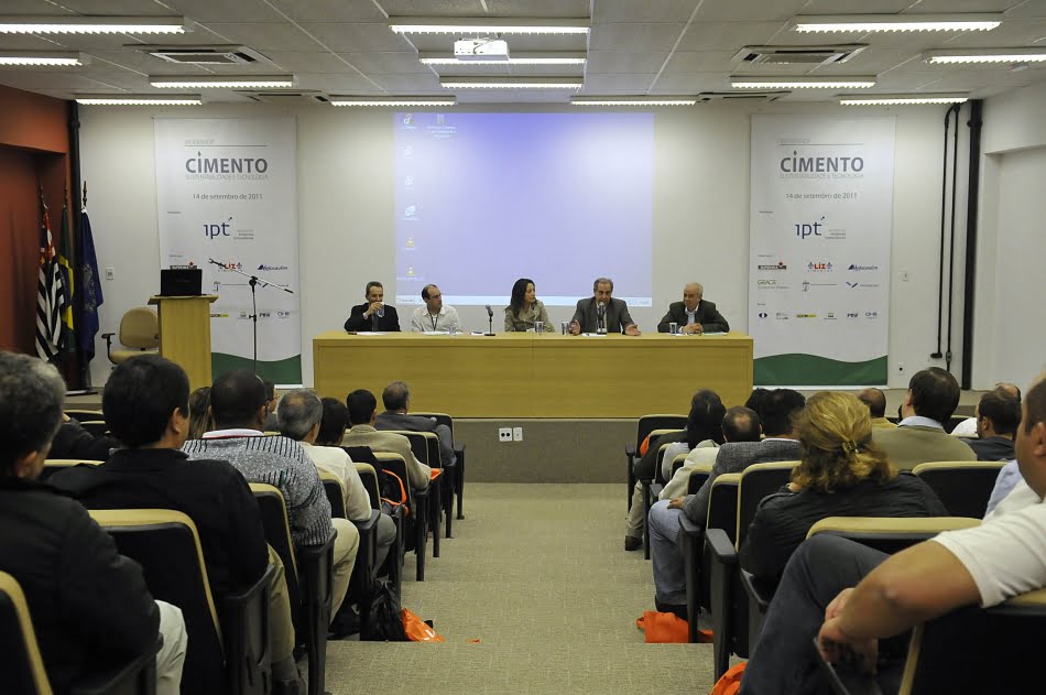 O workshop ‘Cimento, Sustentabilidade e Tecnologia’ teve o objetivo de discutir os desafios de futuro na indústria cimenteira.