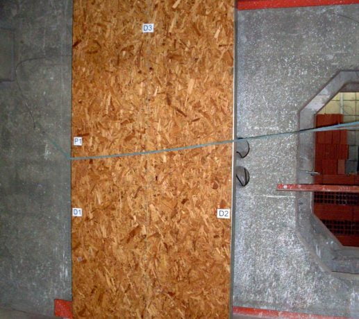 Fechamento em madeira passa por teste de desempenho no Laboratório de Componentes e Sistemas Construtivos