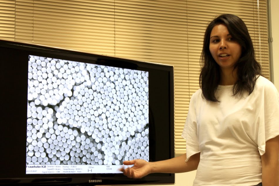 Estudos de Fabiana na Alemanha concentraram-se na síntese de nanopartículas de sílica e em sua posterior funcionalização