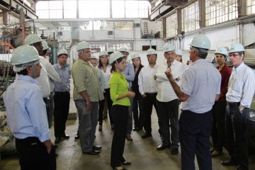 Visitantes da Gerdau conheceram instalações do Laboratório de Processos Metalúrgicos do IPT
