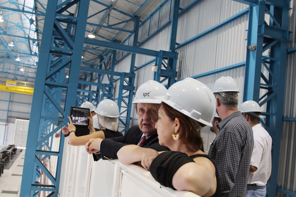 O grupo internacional visitou as competências do Instituto no segundo dia de reunião