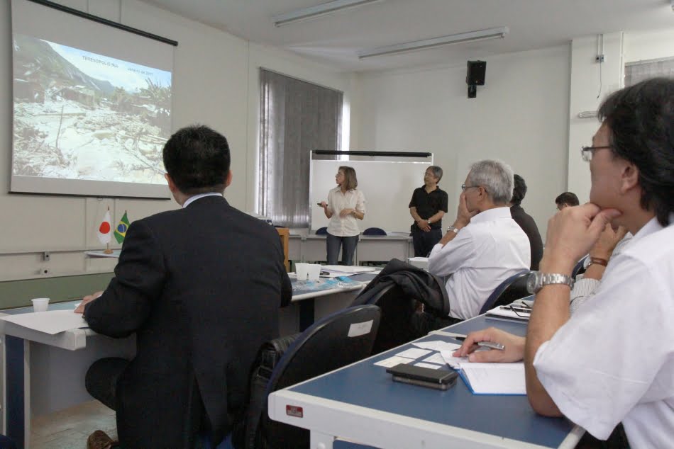 Pesquisadora Katia Canil mostrou os trabalhos mais recentes do IPT em mapeamento de áreas de risco