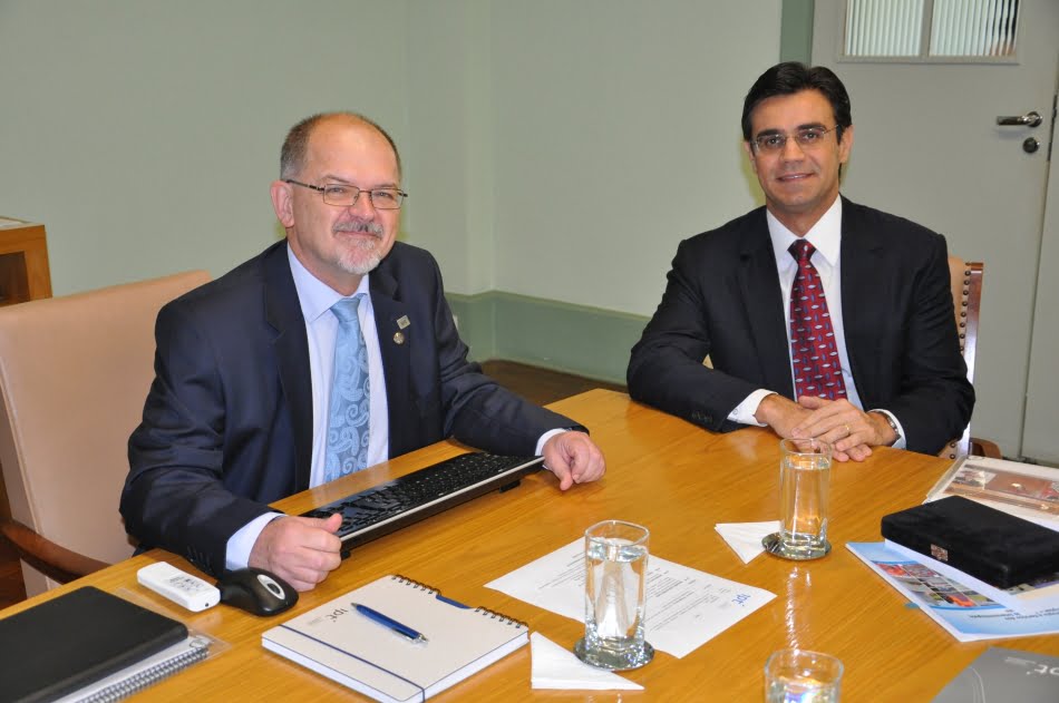 Rodrigo Garcia (à dir) e Fernando Landgraf na apresentação institucional do Instituto. Crédito foto: Fabiano Guimarães