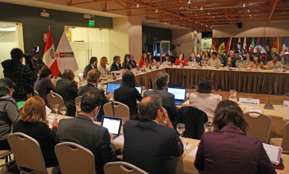 Participantes da 7&ordf; Reuni&atilde;o Regional da Am&eacute;rica Latina e Caribe sobre Consumo e Produ&ccedil;&otilde;es Sustent&aacute;veis. Cr&eacute;dito foto:&nbsp;Organiza&ccedil;&atilde;o do&nbsp;evento