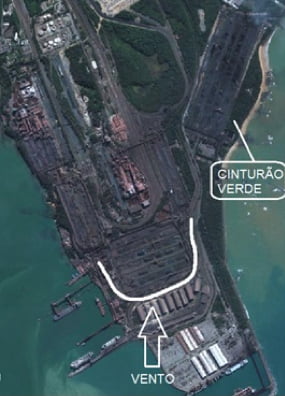 Figura 11 – Indicação do posicionamento da wind fence. Imagem obtida do Google Earth em agosto de 2012