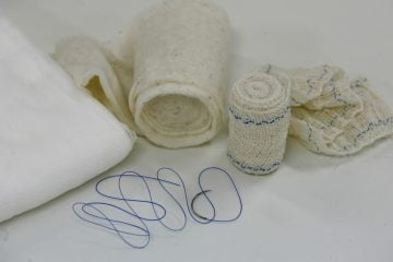 Gazes, ataduras e fios de sutura são alguns dos materiais testados no IPT