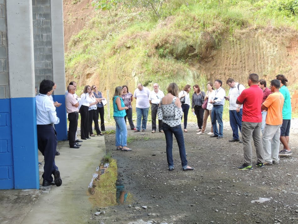 Equipe interdisciplinar do IPT visitou as instalações do centro de gerenciamento e beneficiamento de resíduos