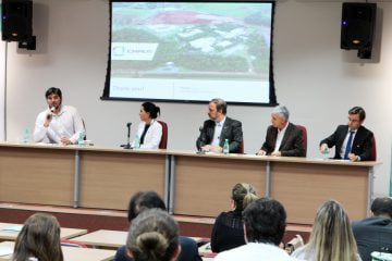 Representantes das quatro unidades e da Embrapii responderam às dúvidas da plateia: da esq. para dir, Murakami, Natalia, Pereira, Corseuil e Brasil