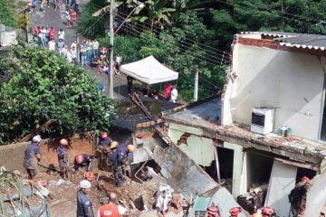 Apoio ao Corpo de Bombeiros, na avaliação da área atingida pelo deslizamento, foi uma das atividades desempenhadas pela equipe do IPT