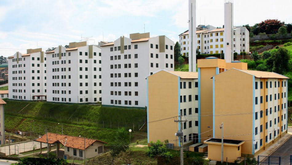 Habitações de interesse social, a exemplo das construídas pela Companhia de Desenvolvimento Habitacional e Urbano de São Paulo (CDHU), devem seguir critérios de desempenho que visam o usuário final Foto: Clovis Deangelo