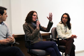 Workshop de inovação 3 Flávia Motta (ao centro) apresentou estratégias de fomento à inovação a empresas da construção