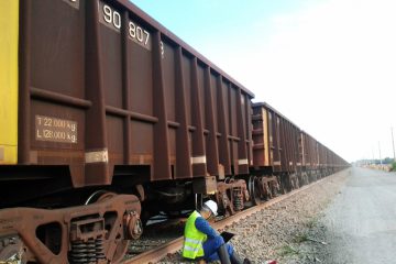 Pesquisador do IPT em trabalho de campo