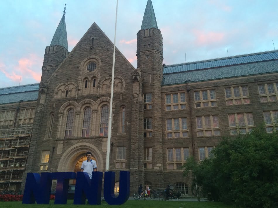 Pesquisador calcula que cerca de 80% a 90% do período de treinamento nas duas instituições foi destinado a experimentos dentro do laboratório e à discussão de resultados