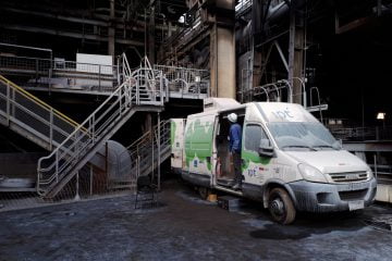 Unidade móvel do Laboratório de Engenharia Térmica em trabalho