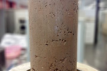 Ensaio realizado no laboratório do IPT com brita graduada tratada com cimento