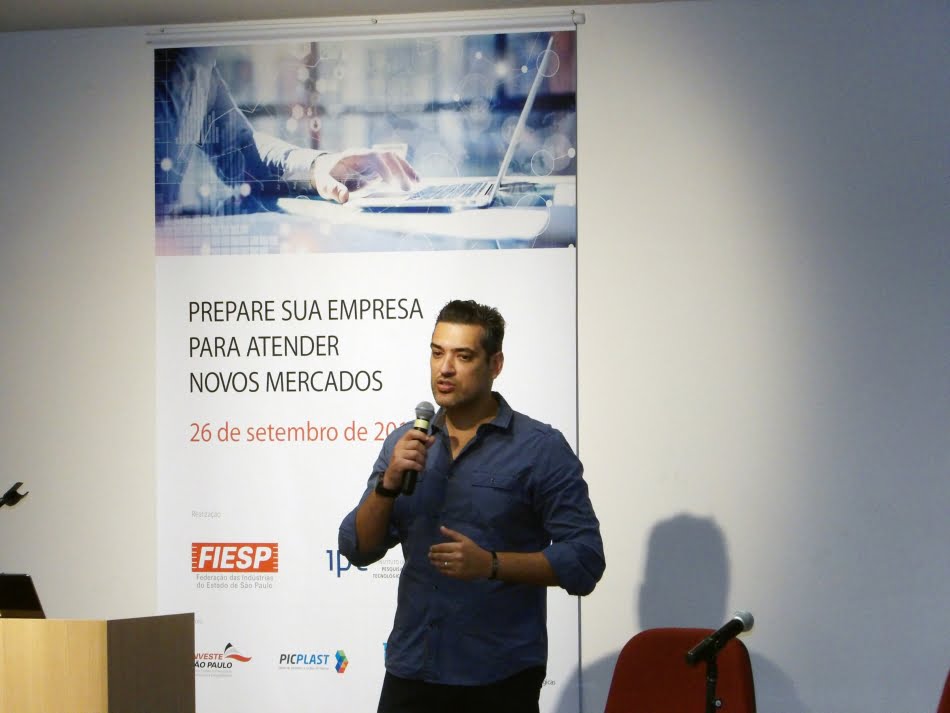 Ristum: "Muitas vezes, o empresário brasileiro precisa sozinho resolver uma infinidade de problemas, mas existem soluções e apoios que nem sempre são conhecidos, com a vantagem de serem subsidiados"