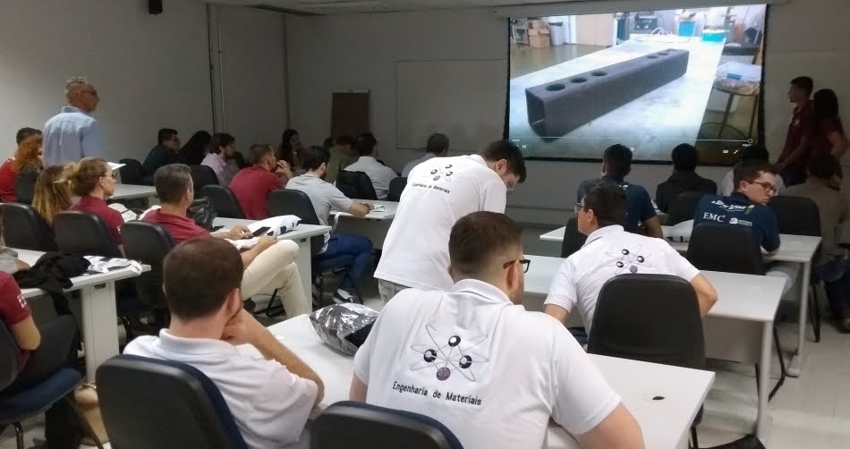 Apresentação de projeto de estrutura em fibra de carbono...