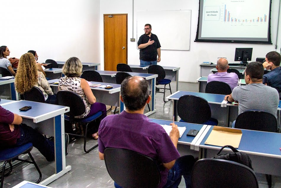 Seis cursos ministrados por pesquisadores do IPT foram oferecidos aos participantes, vindos de diversos municípios do estado de São Paulo