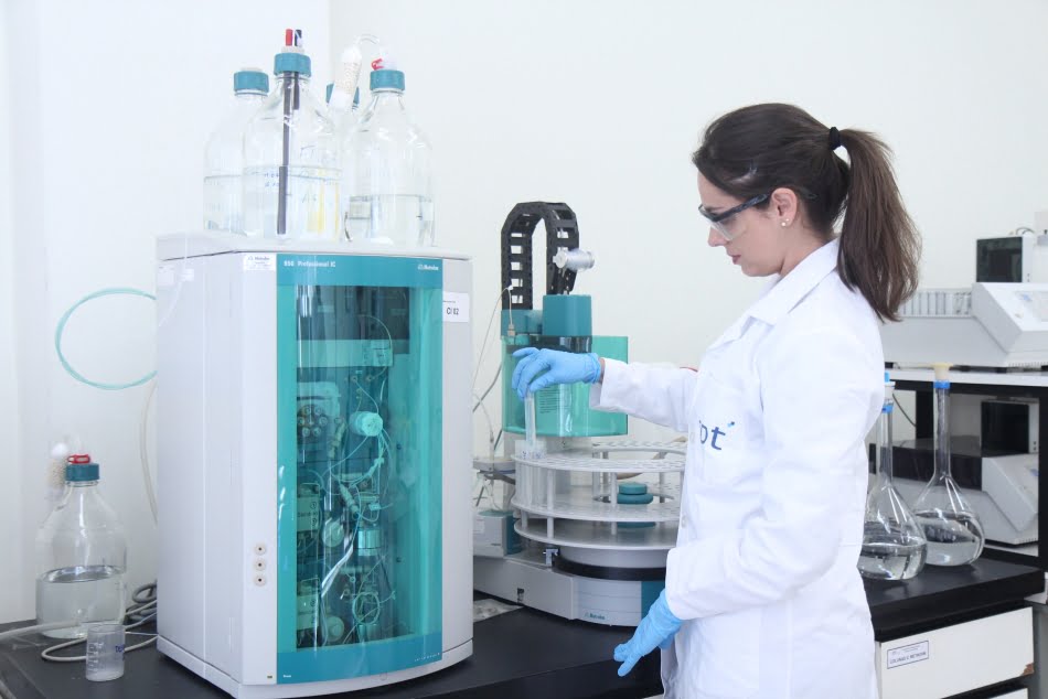 Laboratório de Análises Químicas - LAQ 2 5290 maior