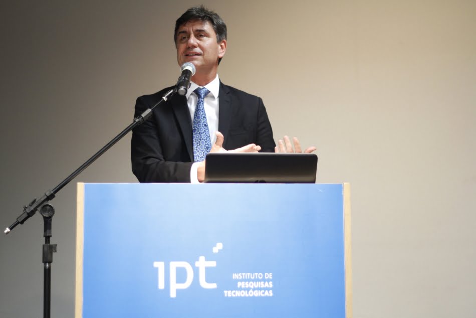 Gomes: para ter sucesso, a tecnologia precisa estar aliada ao desenvolvimento das questões culturais, de sistemas e operacionais