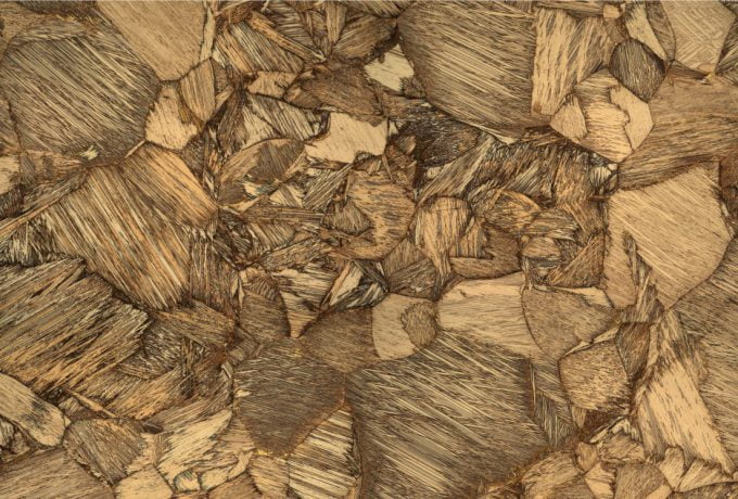 'Agulhas de martensita em um palheiro' foi a vencedora da 18ª Edição do Concurso MetMat de Fotomicrografias de Metalurgia e Materiais da USP