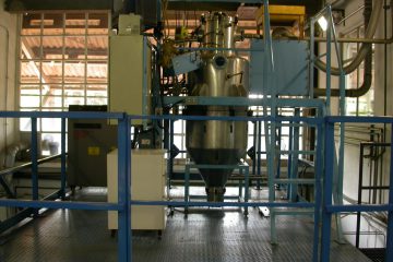 Atomização a gás é a técnica que foi selecionada pelo Laboratório de Processos Metalúrgicos do IPT para a fabricação do pó destinado a reconstruir a taça