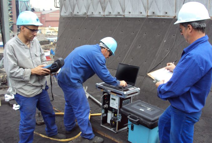 Equipe do IPT avalia eficiência de equipamentos em termoelétrica chilena