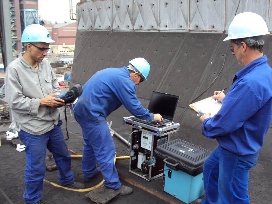 Cruzando fronteiras 1 Equipe do IPT avalia eficiência de equipamentos em termoelétrica chilena