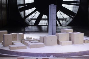 Pesquisadores simularam as características do vento do bairro no qual o edifício será construído para a execução dos ensaios