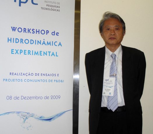 Tsugukiyo Hirayama, da Universidade de Yokohama, apresentou novas tecnologias em tanques e instrumentações