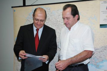 Alckmin encontra José Rossetto, prefeito de Cerqueira César, para assinar ordem de serviço