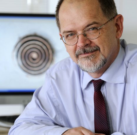 Landgraf: Institutos devem atuar como conectores entre universidades e empresas