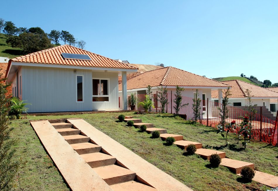 Reconstrução de São Luiz do Paraitinga 1 Primeiras moradias construídas pela CDHU vão atender às famílias que habitavam áreas de risco; ao todo, são 150 casas que estarão concluídas até o mês de junho