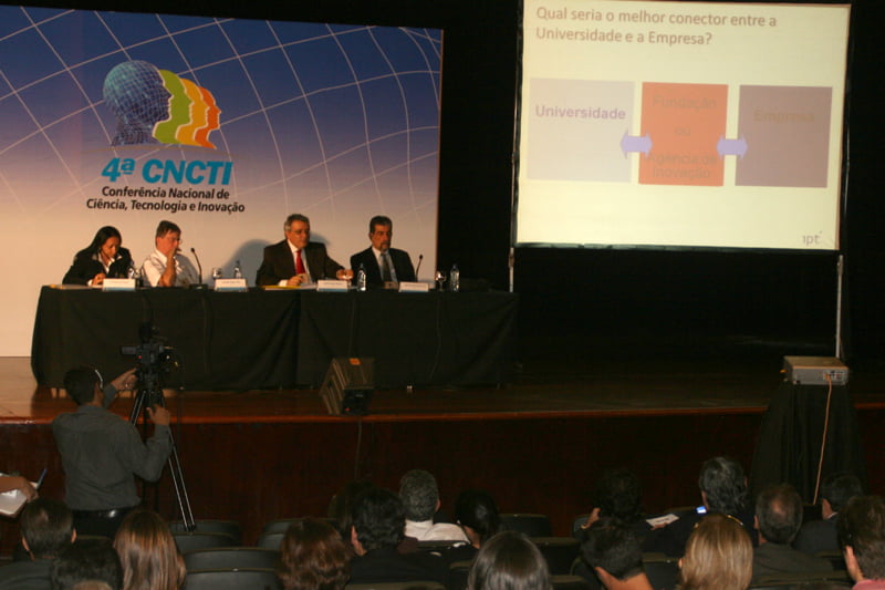 Ciência, tecnologia e inovação 2 Oliveira coordena sessão paralela na 4ªCNCTI