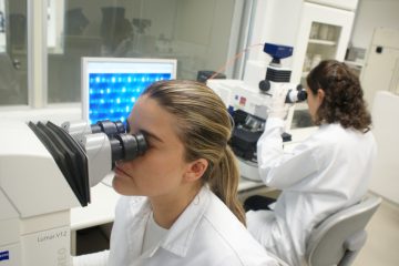 Laboratório de Têxteis Técnicos e Produtos de Proteção - LTP 46 Estereomicroscópio (lupa) e Microscópio Óptico
