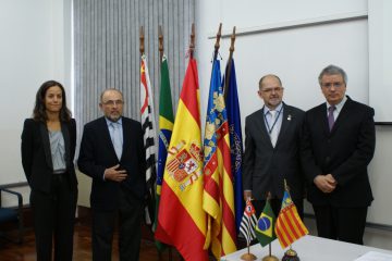 Da esq. para a dir.: Del Campo, Frontera, Fernando Landgraf (diretor de inovação do IPT) e João Fernando Gomes de Oliveira (diretor-presidente do IPT)