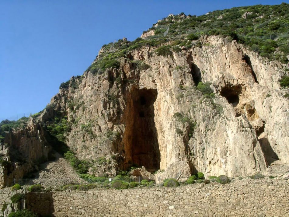 Workshop Maciços Rochosos 1 Eda: estabilidade de túneis e poços de exploração depende do conhecimento das tensões no entorno das escavações