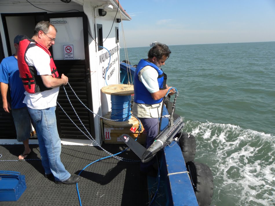 Estudo no canal de Santos 1 Equipe do IPT realizou levantamento geofísico no canal de Santos