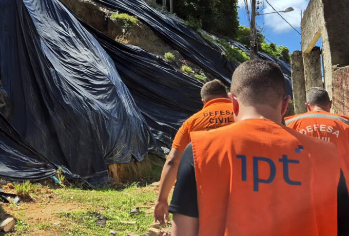 Demonstracao de setor de risco escorregamento de barreira Mirueira 10 scaled e1748278058950