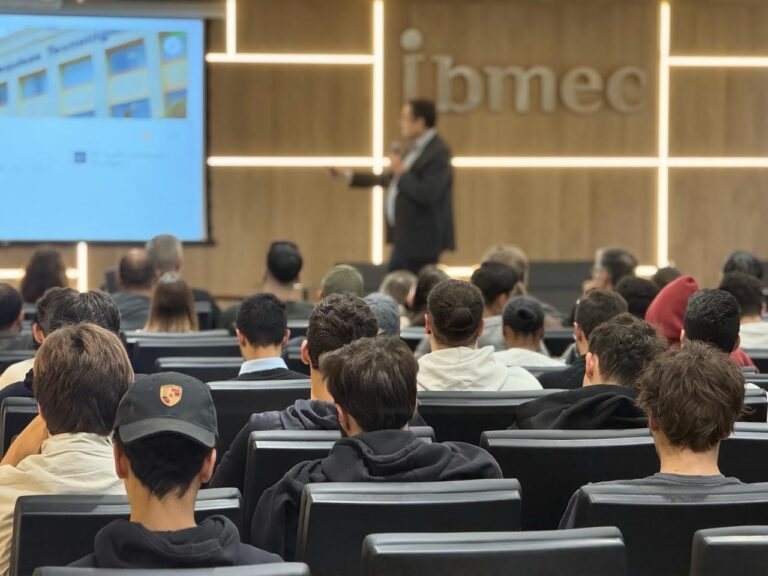 IPT discute futuro da engenharia e da tecnologia em Aula Magna no IBMEC
